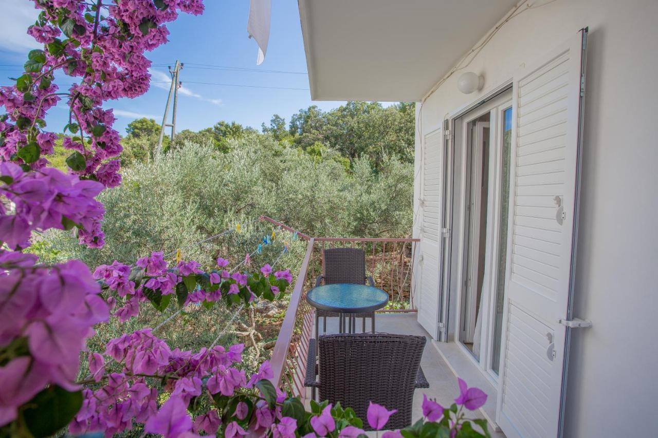 Apartments Sanja Hvar Town Eksteriør billede