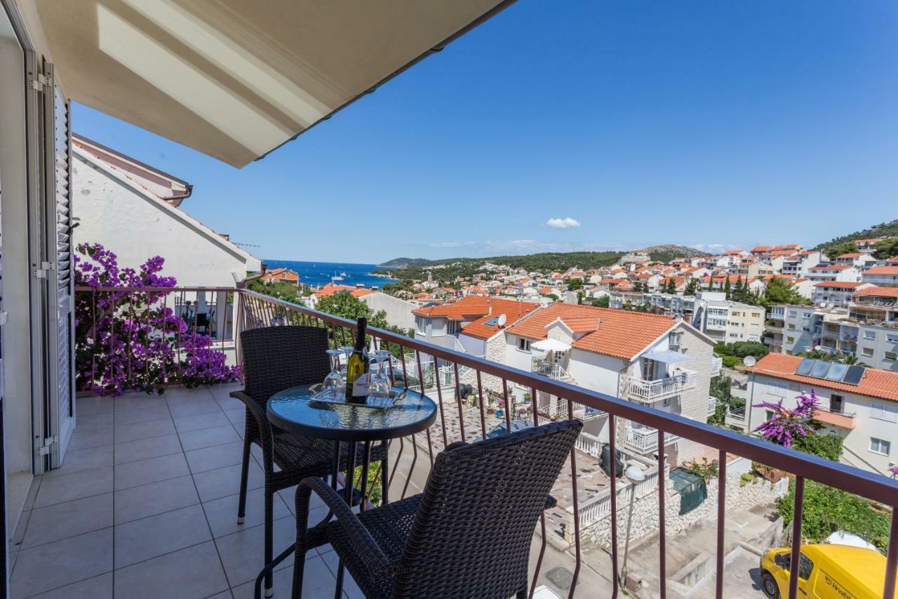 Apartments Sanja Hvar Town Eksteriør billede